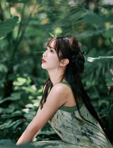 🌲📸 森林里的旗袍韵味 🌺✨-摄之社