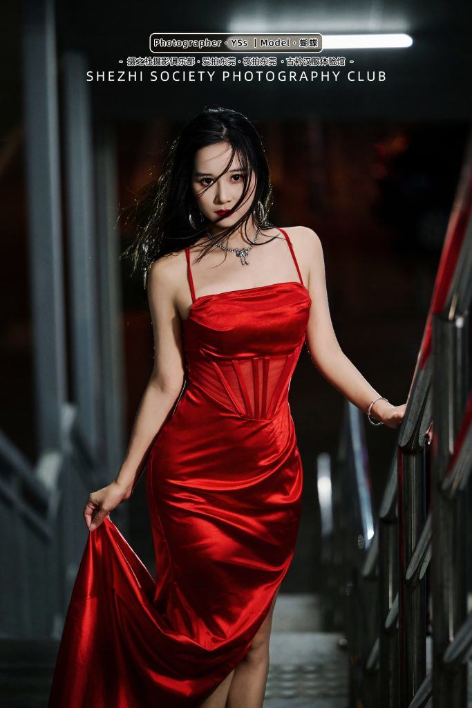 🌃 东莞夜未眠：一袭红裙点亮城市脉搏 ❤️‍🔥-摄圈广场摄圈-摄之圈-摄之社